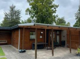 Bungalow de Zwaluw, hotel na praia em Biddinghuizen