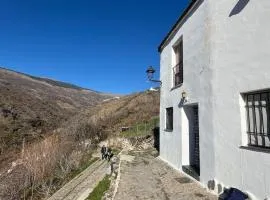 Acogedora casa en Pampaneira