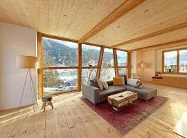 Design chalet with Alpine panorama