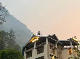 Ausnya Tirthan