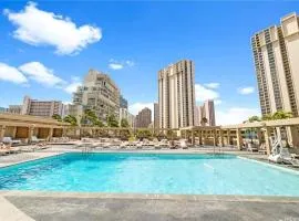 Ala Moana Studio 804 Deluxe Mountain View Suite