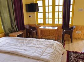 Hotel Dhungri valley, hotel v destinaci Manāli