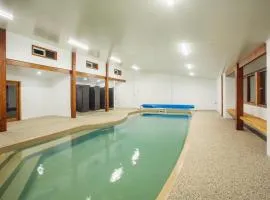 Island Escape with 12m Indoor Pool