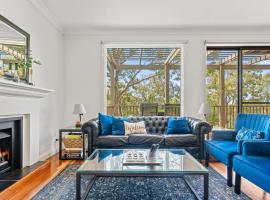 Villa Above Par, Cypress Lakes Resort, Premier 2 Storey Villa, 2 Bedrooms, both with Private Ensuites, Light Breakfast included, spa hotel in Pokolbin