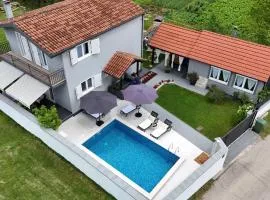 Holiday house with a swimming pool Lucane, Zagora - 23648