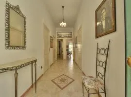 Vacation home with private pool, Floridia