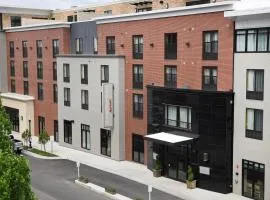 TownePlace Suites by Marriott Lawrence Downtown