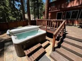 Spacious Tahoe Hot Tub and Beach