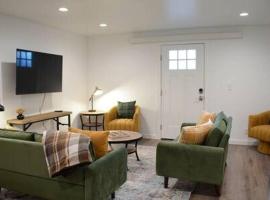 Mountain Modern Apartment, acomoda&ccedil;&atilde;o com cozinha em Alpine