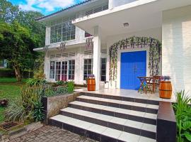 Bonjour Village by Villapedia, hotel en Bogor
