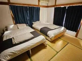 博多駅徒歩8分の古民家ホテル