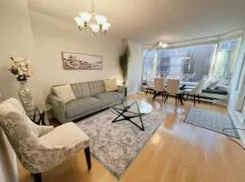 Beautiful 2 Beds Dwtn apt Free Parking King Bed