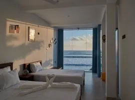 KINGS BAY Beach Resort