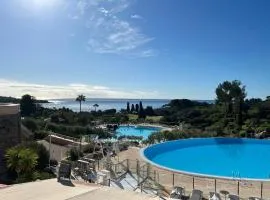 Appartement 4 personnes Cap Estérel centre du village