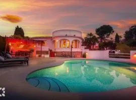 Villa Buena Vida by Abahana Villas
