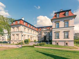 Hotel Schloss Neustadt-Glewe, hotel s parkiralištem u gradu 'Neustadt-Glewe'