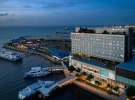 Batam Marriott Hotel Harbour Bay, hotel with hot tubs in Nagoya