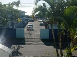 Apartamento cem metros da praia