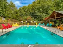 Ryes and Shine Bootlegger's Cabin! Hot Tub* Pool* Arcade* Billiards *EV * Pet Friendly