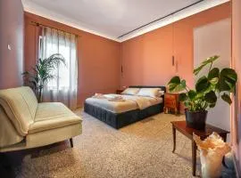 MONART HOSPITALITY Vesuvio Park