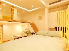 Shanghai Hills & Aromahome UrbanLuxe Family bnb close to Mid Huaihai rd
