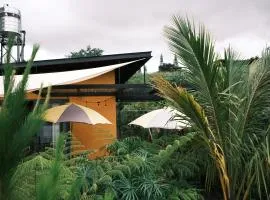 MAI HOTAY Lakeside Highland Retreat Homestay