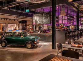 Moxy London Heathrow Airport, Hotel in Hounslow