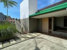 Ngumbara House