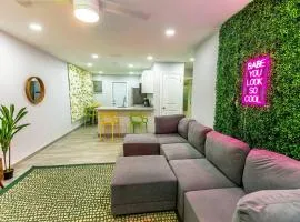 Garden-inspired Stay, Walk To Bay & Downtown