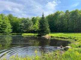 Viesnīca Capsule de Bonheur pilsētā Bromonta