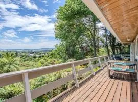 Haven on the Hill - Panoramic Views of Rotorua
