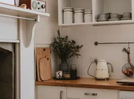 Thagg Haus - Charming Miners Cottage in Wonthaggi