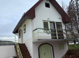 Kutak Sreće, hotel v destinaci Jazak