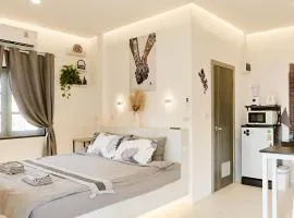 Moonway Bungalows