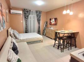 Snuggle in Bed near Mactan Airport, Hotel in Lo-oc