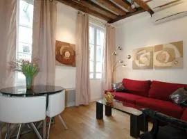 HolidaysInParis-Bourg Tibourg II