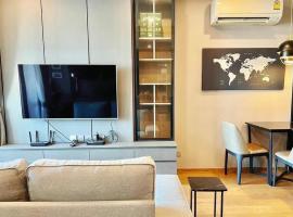 Condo Luxe Siam Pool 360 Near BTS Shopping, hotel a Bangkok