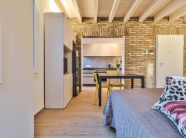 B&B Luxury - Agnini 2, hotel in Castelfranco Emilia