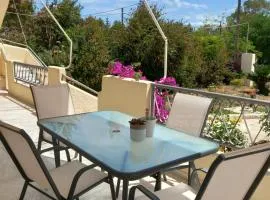 Roses House 2 Near Airport