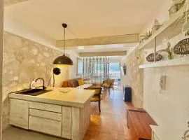 Sea view Studio Terminal