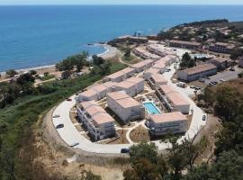 marina di bravone - corse - linguizzetta, готель у місті Linguizzetta