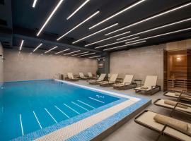 Bristol Hotel and Spa Bakuriani: Bakuriani şehrinde bir otel