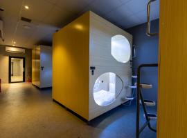 Resthub, capsule hotel in George Town