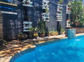 Casa, loft y habitación Además pileta, hotel pro pobyt s domácími mazlíčky v destinaci Corrientes