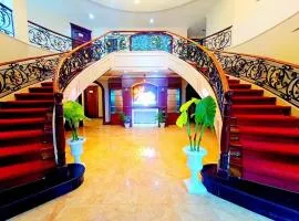 King's Mansion Resort