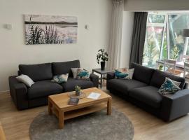 Beliebte Lage mit Stellplatz 11KW type2, hotel v destinaci Kiel