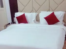 Scarlett Apartments