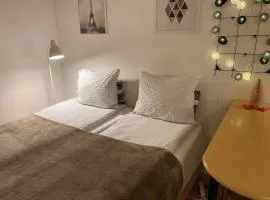 Cozy and peaceful Punavuori