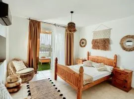 Nissi Si Lux Boho Apartment on Nissi beach
