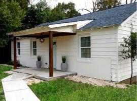 Travelers Retreat 2 bedrooms, hotel a Macon